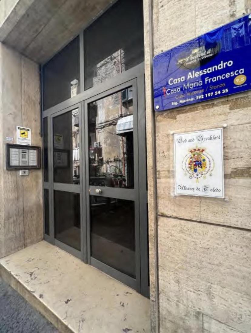לינה וארוחת בוקר נאפולי Alvarez De Toledo מראה חיצוני תמונה
